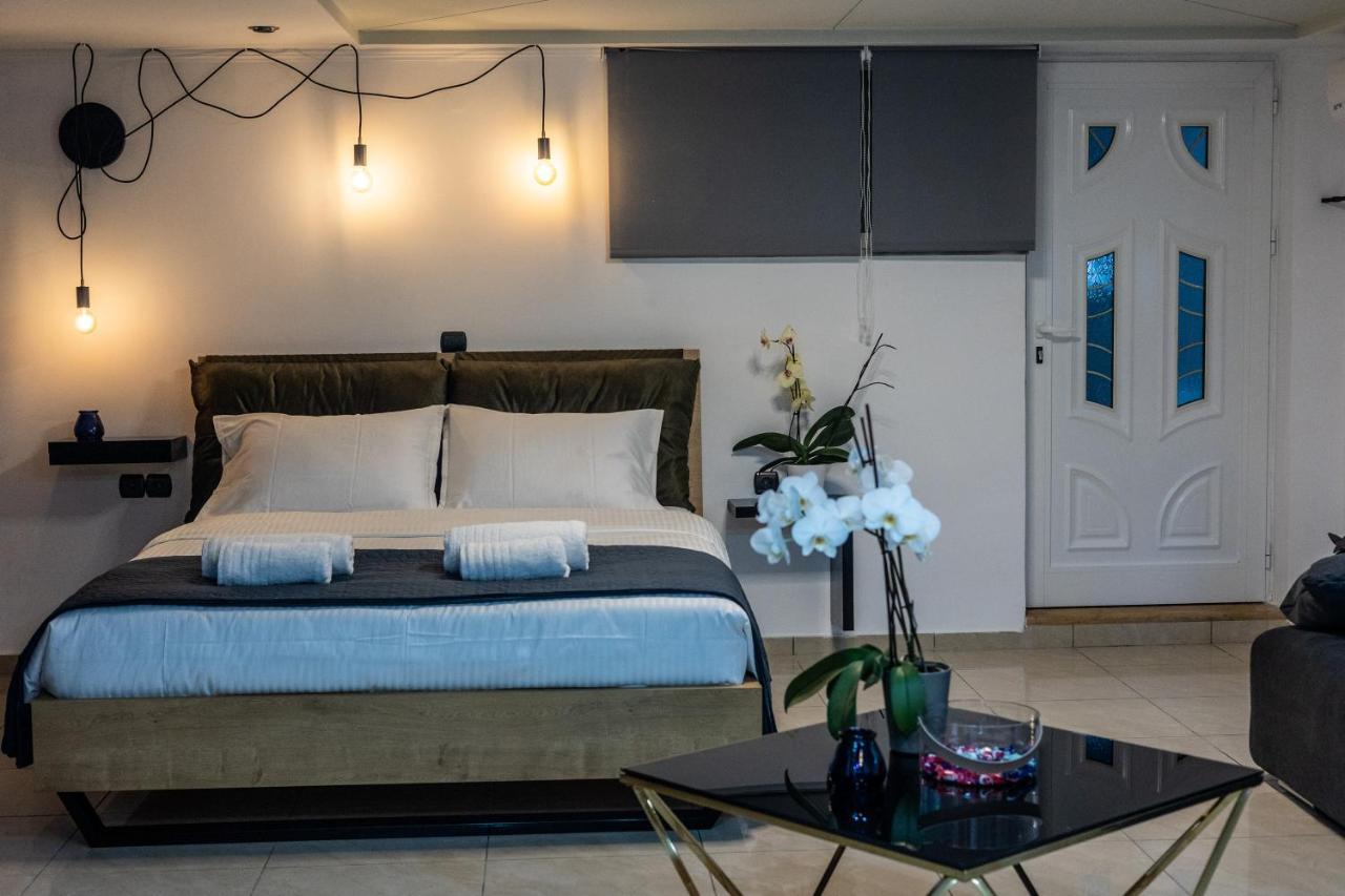 Black Suites Chania  Zewnętrze zdjęcie